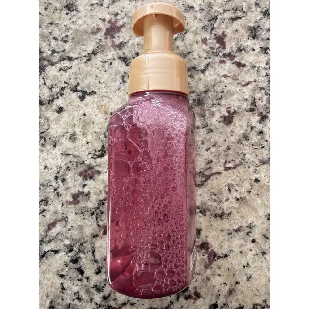 2 X Bath & Body Works Pink Pineapple Sunrise Foaming Hand Soap 8.75 floz